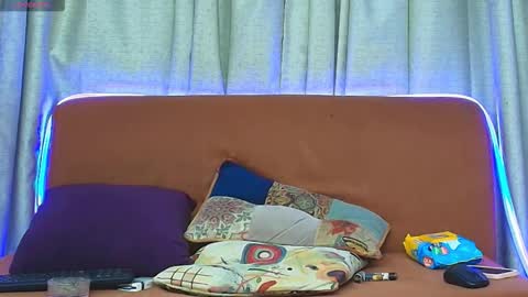 Snapshot of 01klhoe01 chatting on November 11, 2025, 11:38 pm Klhoe Carter 3 online show from November 11, 2025, 11:38 pm