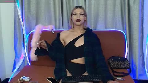 Snapshot of 01klhoe01 chatting on March 6, 2026, 6:32 am Klhoe Carter 3 online show from March 6, 2026, 6:32 am