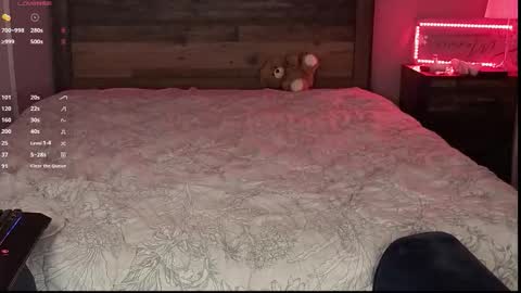 Mario online show from September 9, 2025, 5:29 am