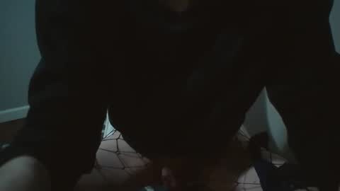 Trisi02 online show from December 23, 2025, 3:59 am