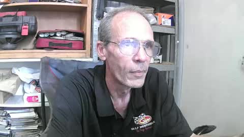 04oldskool online show from December 5, 2024, 4:09 am