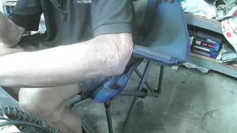 04oldskool online show from October 10, 2025, 4:22 am