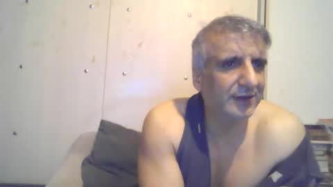 0luvmonkey online show from November 1, 2025, 1:18 am