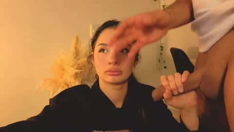 Steven  e online show from October 7, 2025, 11:13 pm