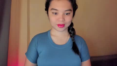 Snapshot of 0wwlo0k chatting on November 16, 2025, 5:13 am 0wwlo0k online show from November 16, 2025, 5:13 am