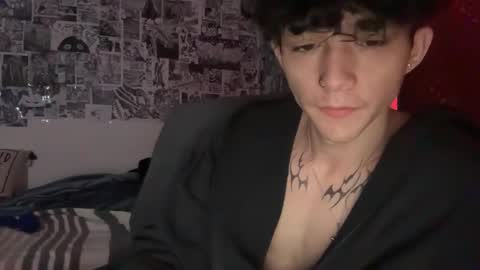 Snapshot of 10incock18 chatting on November 28, 2025, 9:28 pm 10incock18 online show from November 28, 2025, 9:28 pm