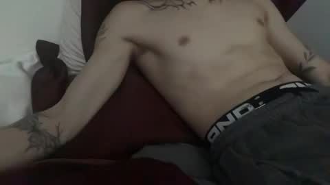 Snapshot of 10incock18 chatting on January 7, 2026, 4:09 pm 10incock18 online show from January 7, 2026, 4:09 pm