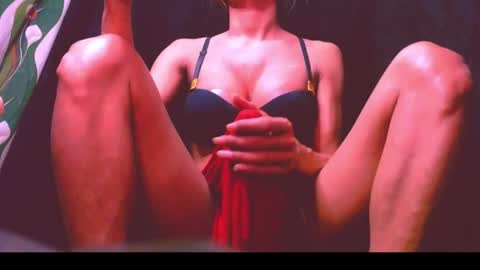 Snapshot of 11inchmistressxxlyka chatting on February 4, 2025, 7:33 pm CALL ME BABY online show from February 4, 2025, 7:33 pm