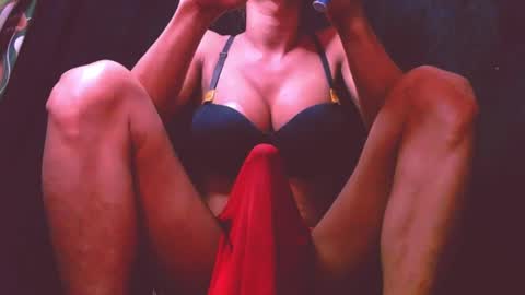 Snapshot of 11inchmistressxxlyka chatting on February 11, 2025, 5:40 pm CALL ME BABY online show from February 11, 2025, 5:40 pm