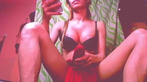 Snapshot of 11inchmistressxxlyka chatting on March 1, 2025, 2:26 am CALL ME BABY online show from March 1, 2025, 2:26 am