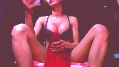 Snapshot of 11inchmistressxxlyka chatting on March 3, 2025, 9:37 pm CALL ME BABY online show from March 3, 2025, 9:37 pm