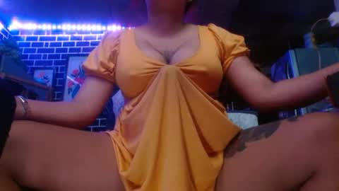 Snapshot of 11inchmonstercock4u chatting on September 12, 2025, 2:33 am i am trixie im Your Selfsucking Mistress online show from September 12, 2025, 2:33 am
