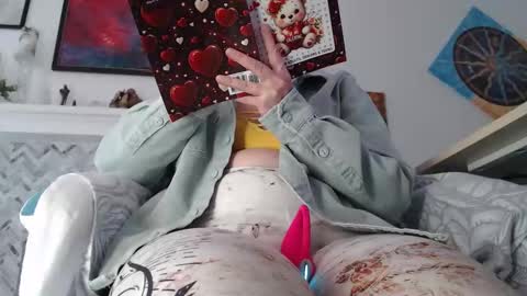 Aurora Willows online show from February 8, 2026, 4:43 pm