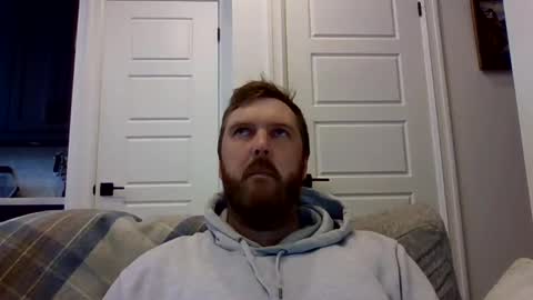 Snapshot of 123holt123 chatting on March 11, 2025, 8:42 pm 123holt123 online show from March 11, 2025, 8:42 pm