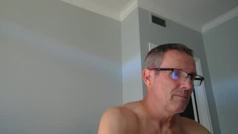 13glanmorfa online show from November 26, 2025, 5:58 pm