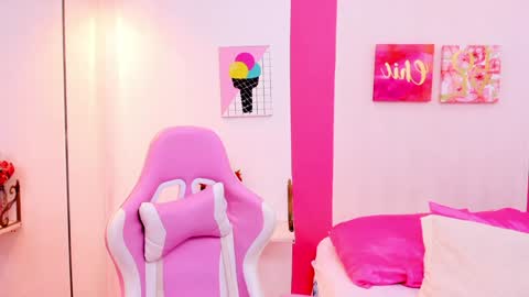 Snapshot of 15_scarlette chatting on December 30, 2024, 4:40 pm Scarlette online show from December 30, 2024, 4:40 pm