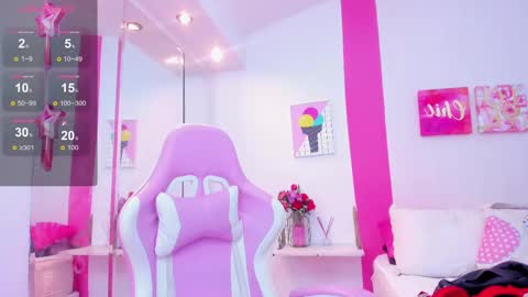 Snapshot of 15_scarlette chatting on February 25, 2025, 6:58 am Scarlette online show from February 25, 2025, 6:58 am