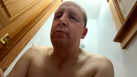 Snapshot of 16510 chatting on February 16, 2026, 10:44 am 16510 online show from February 16, 2026, 10:44 am