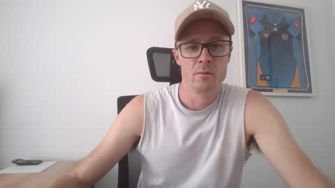 Justin186 online show from February 16, 2025, 3:58 am