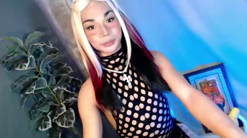 Snapshot of 18_nicole chatting on June 10, 2026, 10:03 am barbie online show from June 10, 2026, 10:03 am