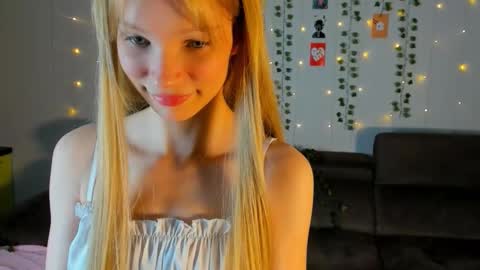 Kira online show from March 15, 2026, 5:30 pm