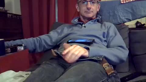 18remy45 online show from March 3, 2025, 8:43 pm