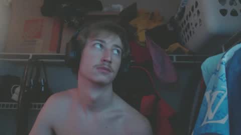 18str8igcock online show from January 13, 2025, 3:34 am