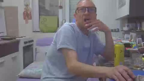 1973man online show from April 18, 2026, 1:20 am