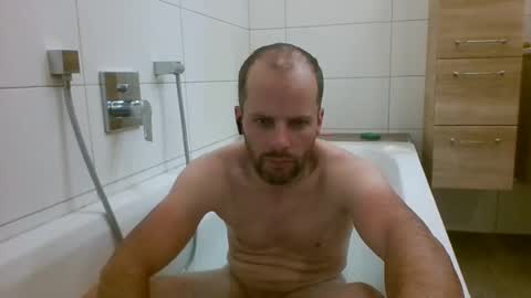 berni online show from October 25, 2025, 6:46 pm