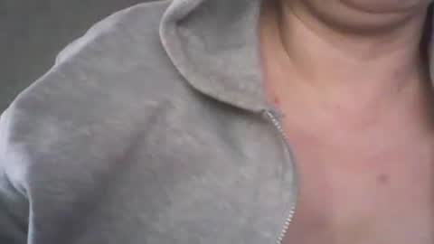 Deluxepussy online show from February 7, 2025, 6:24 am