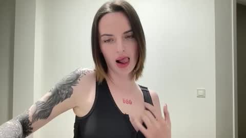 DOVE online show from October 6, 2025, 9:12 pm