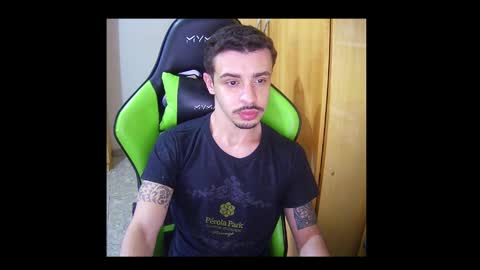 1good_vibes1 online show from September 28, 2025, 7:19 pm