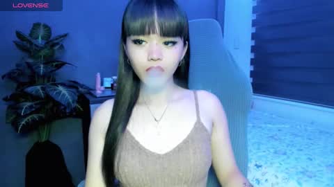 Snapshot of 1hottiegabby chatting on October 16, 2025, 12:28 pm Gabby online show from October 16, 2025, 12:28 pm