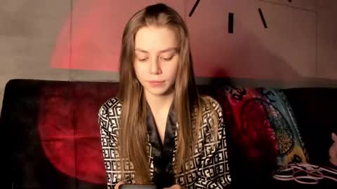 Lily 3 online show from February 18, 2025, 11:52 pm