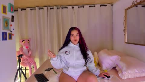 laiaa rivas online show from September 25, 2025, 3:10 am