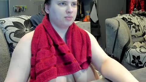 1LINDSEY1 online show from December 14, 2024, 9:13 pm