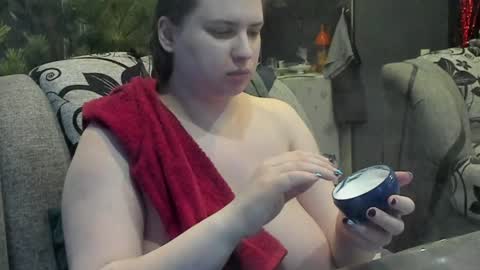 1LINDSEY1 online show from December 19, 2024, 9:40 am
