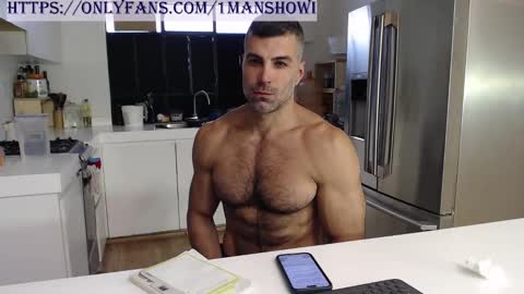 Snapshot of 1manshow11 chatting on January 27, 2025, 9:33 pm 1manshow11 online show from January 27, 2025, 9:33 pm