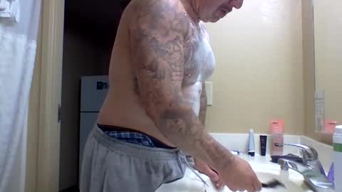 TheShyOne18 online show from April 4, 2026, 12:02 pm