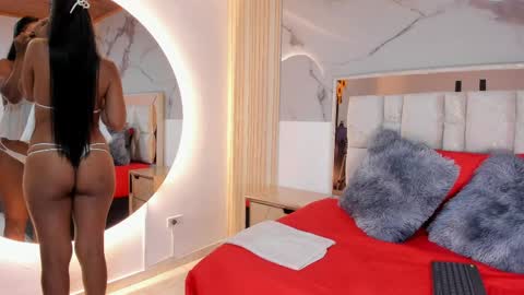 Luisa online show from April 17, 2026, 12:35 am