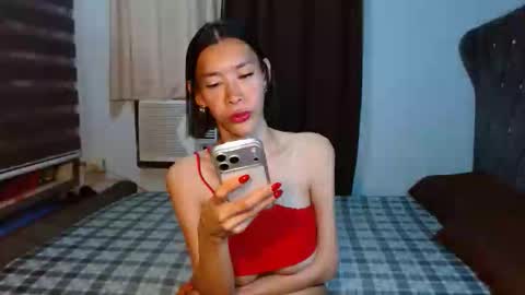 1perfectmodel online show from March 16, 2026, 4:22 pm