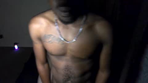 Snapshot of 1retro_ski_mask chatting on December 2, 2024, 3:47 am Tropical Fusion online show from December 2, 2024, 3:47 am