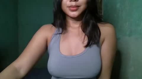 1smile4u online show from November 9, 2025, 8:23 am