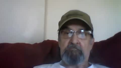 Snapshot of 1valentine chatting on May 20, 2026, 3:07 pm 1valentine online show from May 20, 2026, 3:07 pm
