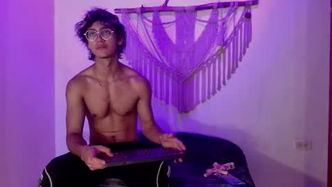 2006_tgn online show from September 13, 2025, 12:05 pm