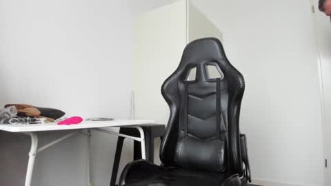 Henk online show from December 5, 2024, 1:38 pm