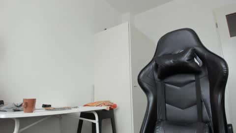 Henk online show from January 28, 2025, 3:14 pm