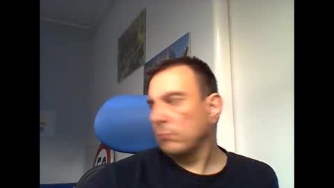 2025eyesforyou online show from March 8, 2026, 5:44 am