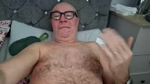 211skoosh online show from December 14, 2025, 10:53 am