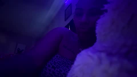 222kitty online show from November 6, 2025, 6:09 pm